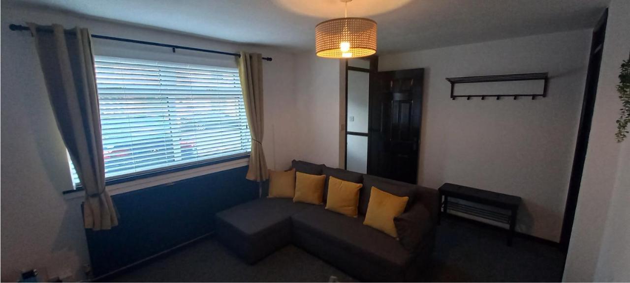 6-Min Walk To New Cross Parking Long Stay Discounts Wolverhampton Exterior foto